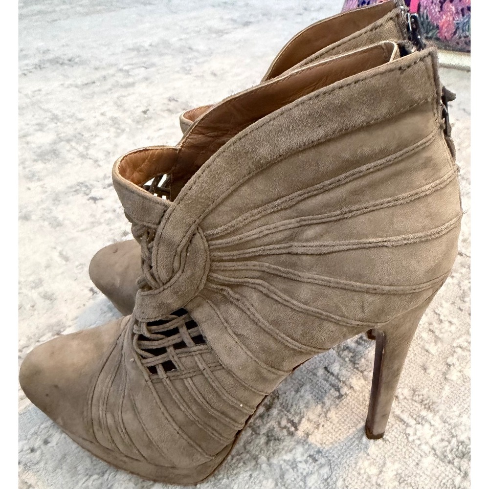 Elle Tahari Taupe Suede Pleated Cage Platform Ankle Boots Stiletto Heels Size 37